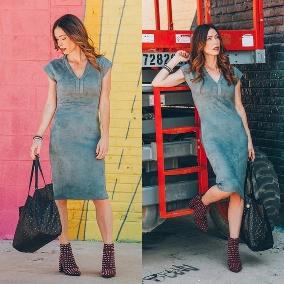 Level 99 Ivan Faux Suede V-Neck Sheath Dress Clearwater Gray Size L Minimalist - Picture 2 of 12